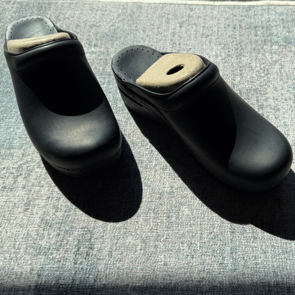 Dansko Black Leather Mules - Picture 1 of 7